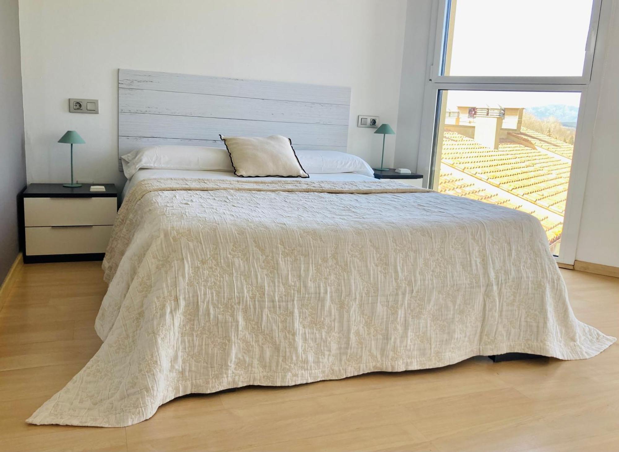 Apartamento Con Vistas Peralada Bagian luar foto