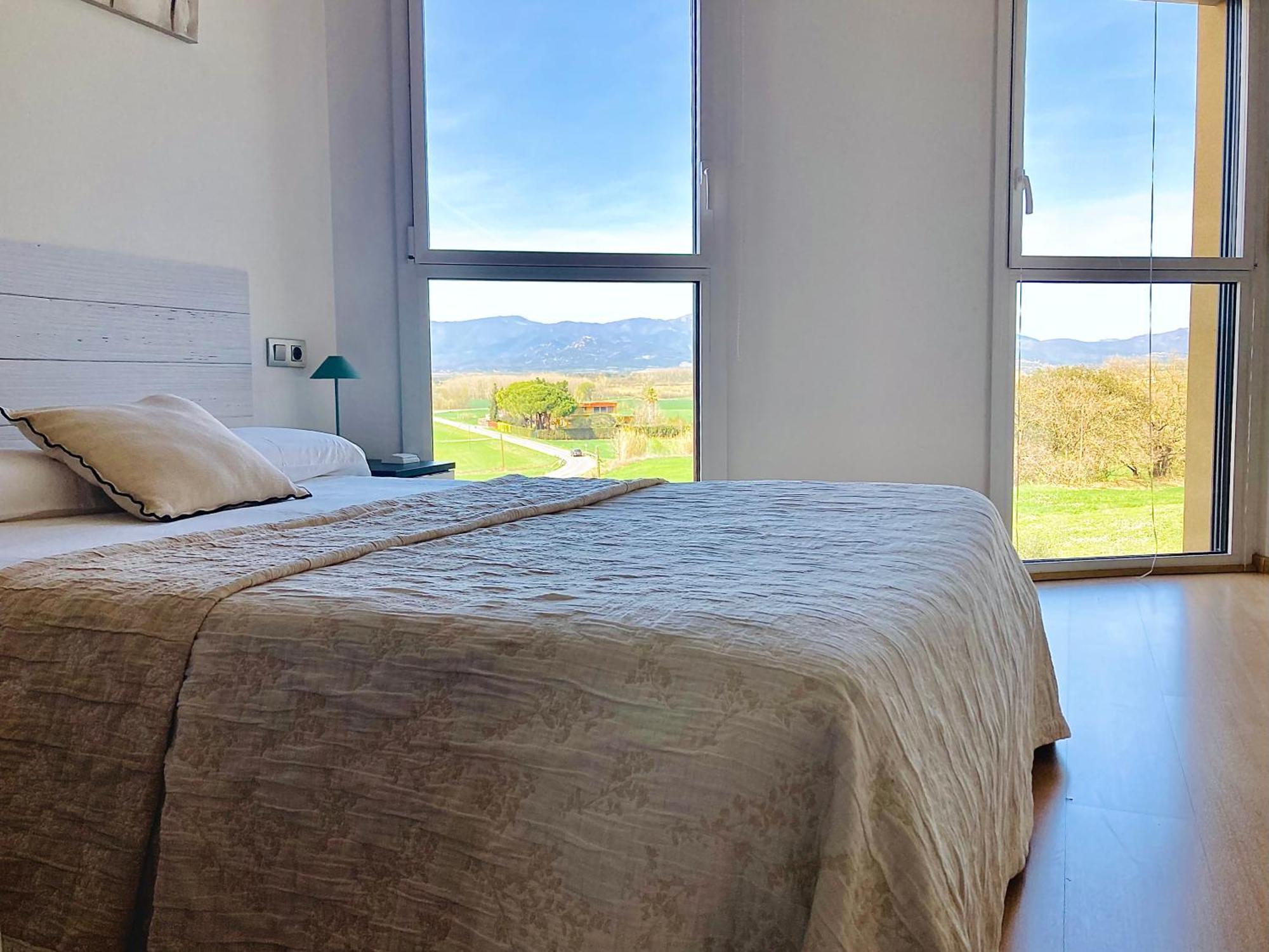 Apartamento Con Vistas Peralada Bagian luar foto